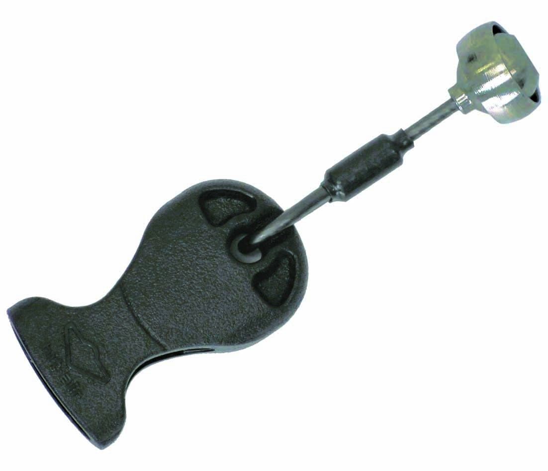 Llave de bola metálica y su hebilla conectora hembra.